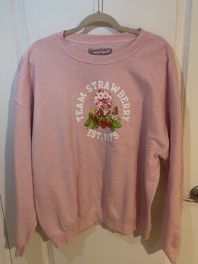 PacSun Team Strawberry Pink Graphic Sweatshirt